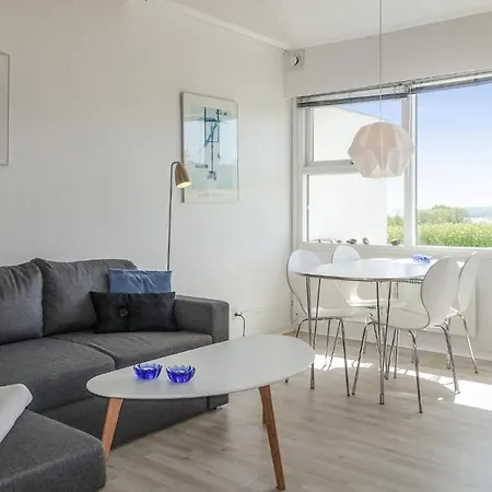 Awesome In With Kitchen Apartament