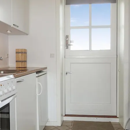 Apartament Awesome In With Kitchen Allinge-Sandvig